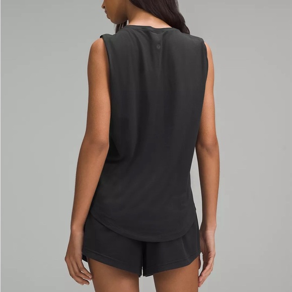 Lululemon Muscle Tank Top - Picture 2 of 5